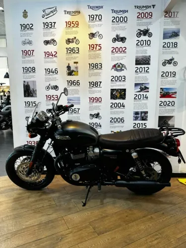 BONNEVILLE T120 BLACK EM ESTADO DE ZERO KM IMPERDÍVEL  