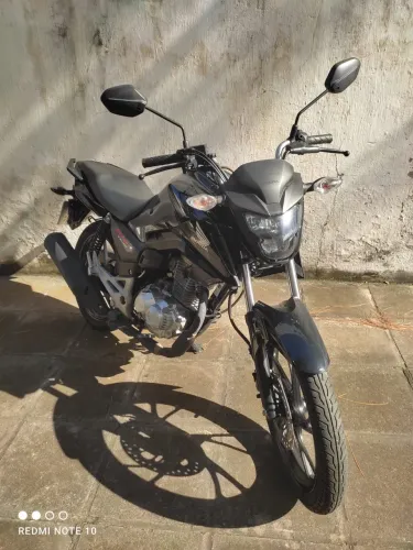 Moto extra sem detalhes único dono