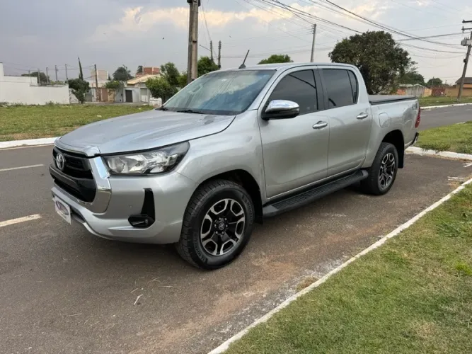 Toyota Hilux CD SRV 4X4 2.8 TDI Diesel Aut. 2021