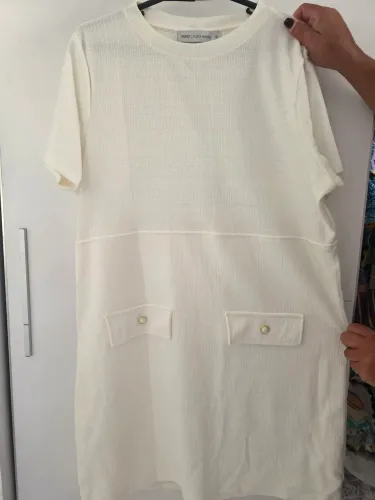 Vestido Curto Off-White Social Com Bolsos Tam G Clock House