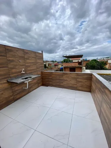 CASA COM 3 QUARTOS EM SANTA EUGÊNIA