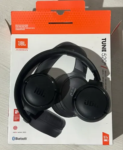 Fone de ouvido JBL Tune520bt