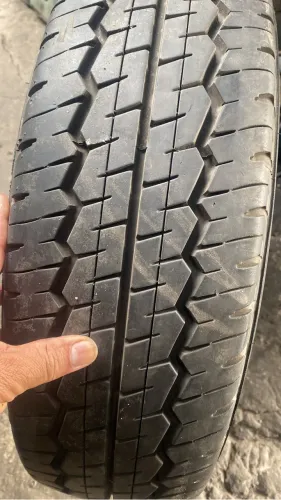 Pneu 195/70/15 Dunlop de carga