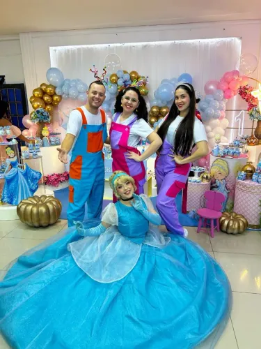 Animação Recreação Festa Infantil Personagens Vivos Barbie Ariel Cinderela