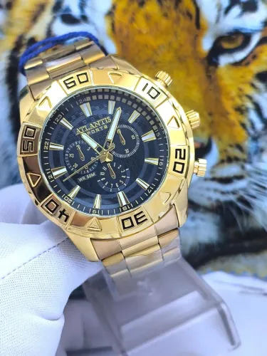 Relógio dourado masculino novo original prova d'água de 399 por apenas 150