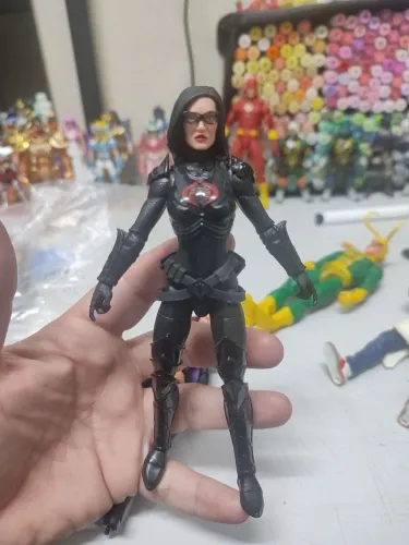 Figura de ação Baronesa - GI Joe Classified Series