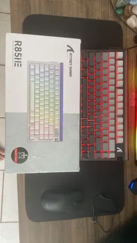 Teclado magnético R85 He