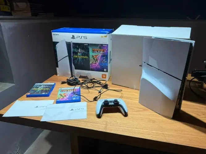 PS5 Slim 1TB com Leitor de Disco + Caixa e Nota Fiscal