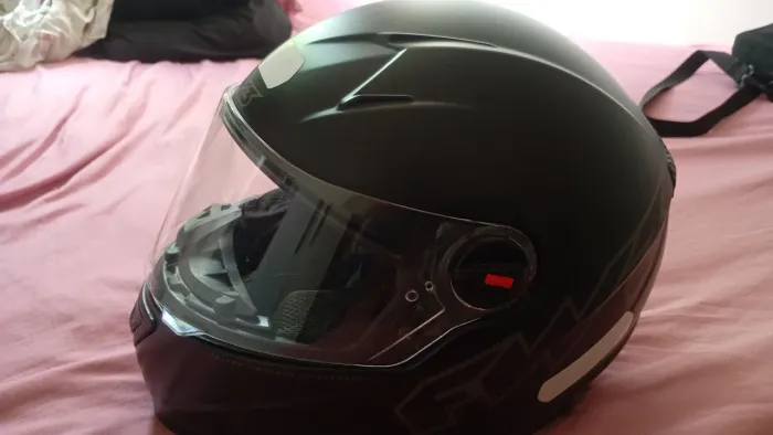 Capacete fw3 preto fosco.