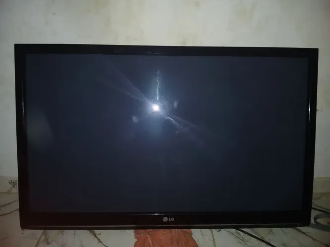 TV 50 polegadas com defeito