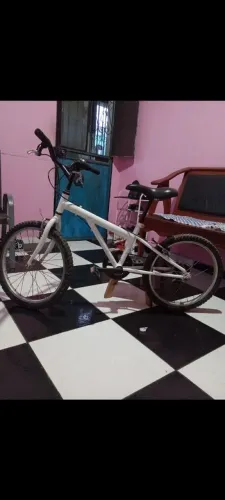 Troca bicicleta aro 20 em CPU de computador 