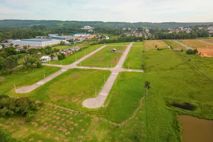 Terreno ( Em loteamento) à Venda, 445m² - Bairro Primeira Linha em Criciúma
