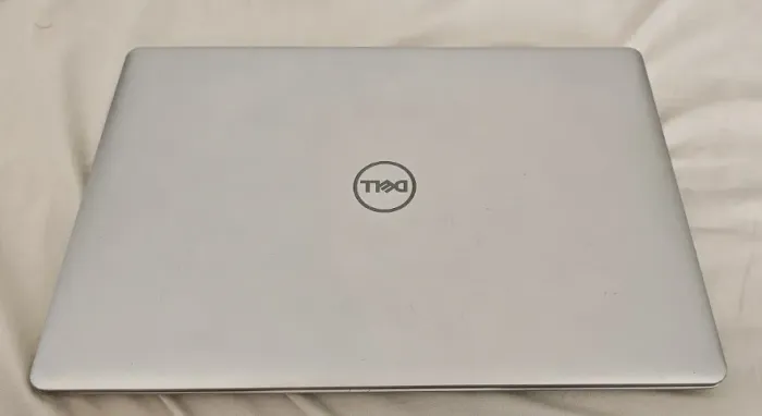 Notebook Dell Core i7 8550u 4.0hz -8Gb DDR4-256Gb SSD -Radeon 4Gb- Tela15.6FHD- 5 UNIDADES