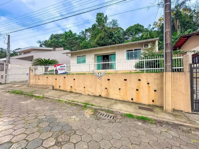 Casa com 3 dormitórios à venda, 120 m² por R$ 279.000,00 - Badenfurt - Blumenau/SC