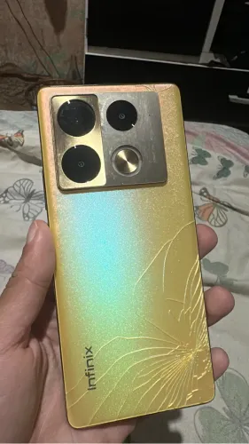 Celular INFINIX 40 pro