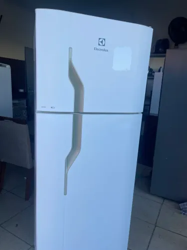 Vendo geladeira funcionando perfeitamente