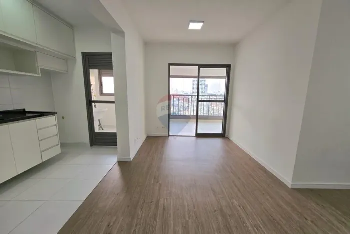 Apartamento para locação na Vila Prudente, 72 metros, 2 quartos, sendo 1 suíte, varanda co