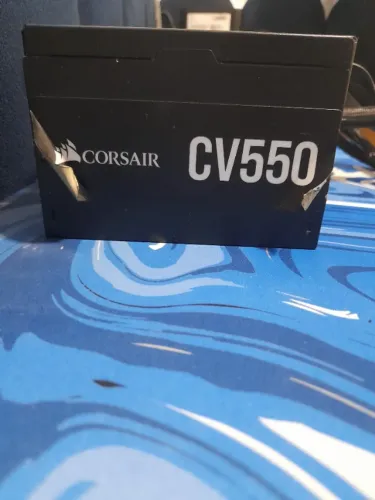 Vendo fonte Corsair CV550 550W. Co. Defeito 