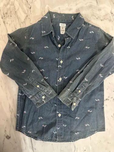 carters nova com etiqueta | camisa infantil jeans claro estampada | tam 8 | 100% algodão