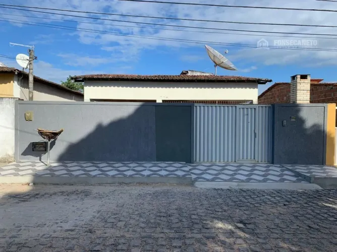 Casa 03 dormitórios no bairro Planalto Natal-RN