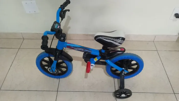 Bicicleta Infantil pouquíssima usada