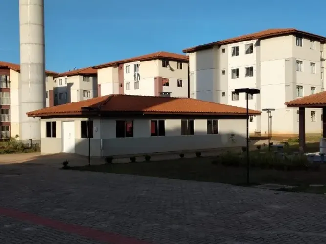 Lindo apartamento c/ cozinha planejada no Res Vida Nova - A/C Veículo !!