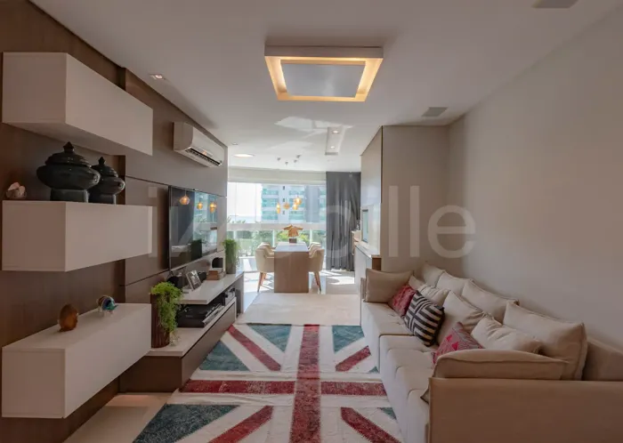 Apartamento no Edifício Brava Beach Aroeira na Praia Brava.