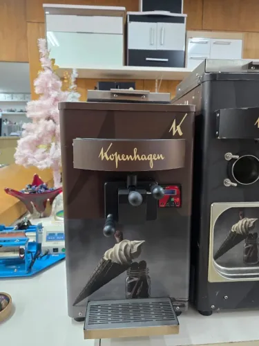 Maquina de Sorvete, açaí e frozen, Degust Soft Rimaq CMS 72 1 cuba - 1 bico