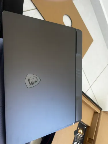 Notebook MSI Vector RTX 5080 - LACRADO