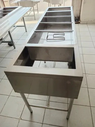 BANHO MARIA P 6 GNS, SENDO 4 KENTS E 2 NEUTROS EM AÇO INOX POLIDO
