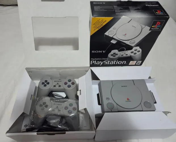 PlayStation classic impecável lindo item de minha coleção!!!