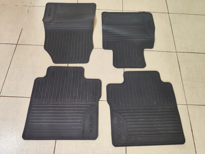 Tapete Original de Borracha Nissan kicks 