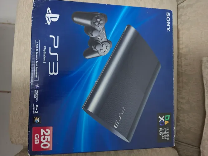 Playstation 3 na caixa super novo!! Com dois controles originais e jogos