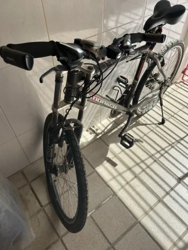 Bicicleta Mônaco Alumínio + Capacete 
