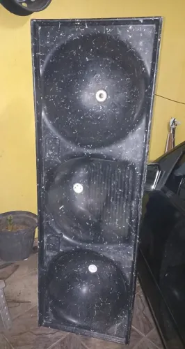 Pia com três cubas