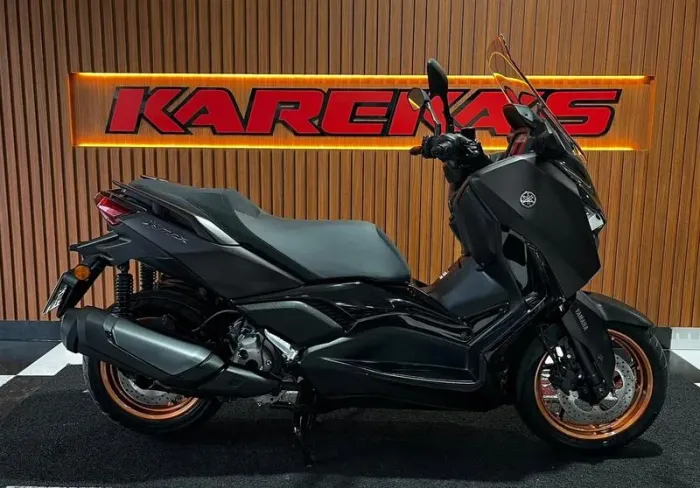 YAMAHA XMAX 300 CONNECTED 2026