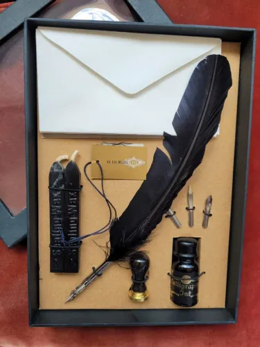 CONJUNTO PARA CALÍGRAFOS