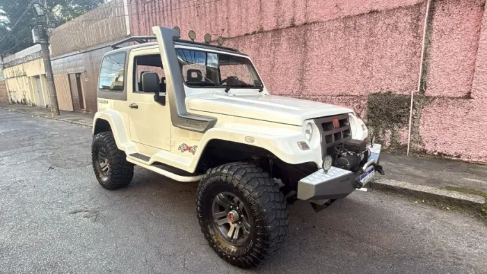 Troller T-4 4X4 3.0 TB Int. Cap. Rígida Diesel 2012