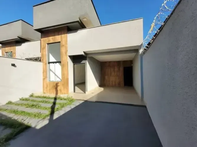 CASA À VENDA NO SETOR PARQUE SÃO JORGE