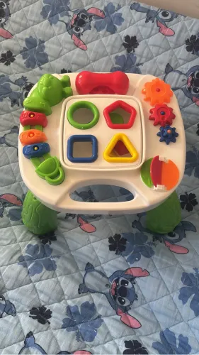 Mesinha de Atividades infantil nova