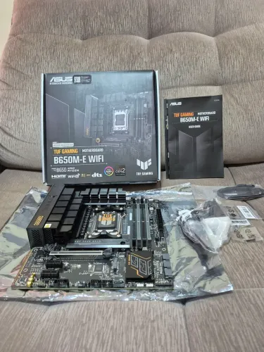 Placa mãe AM5 Asus Tuf Gaming B650m -E Wi-Fi (ler a descrição)