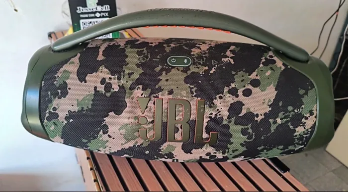 Caixa de Som. JBL. Nova. 