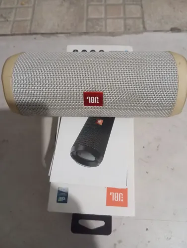 Vendo JBl Flip 4  