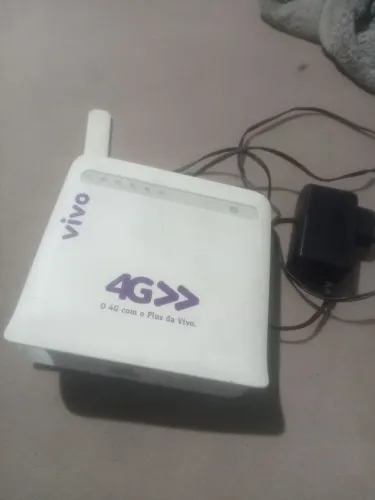 Roteador 3g 4g 300mbps Pra Chip Vivo 4g+ Cor Branco
