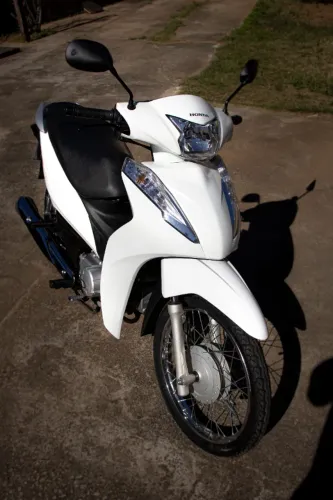 Honda Biz 110i 2024 - 11.592 km - Revisões em concessionária