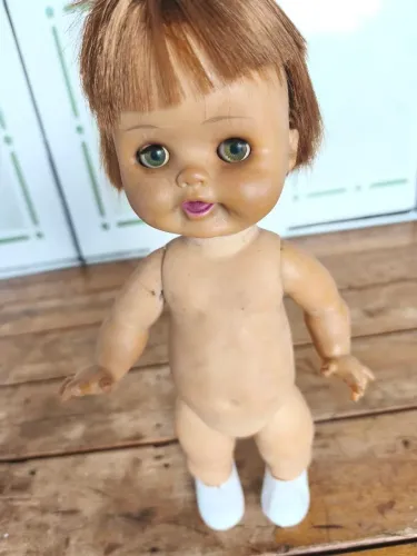 Boneca antiga 