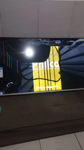 Tvs Smart Novas na caixa Telas qubradas(Leia o anúncio) 50 e 32 polegadas TELAS TRINCADAS
