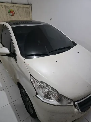 Peugeot 208 Griffe 1.6 Flex 16V 5P Aut. 2015