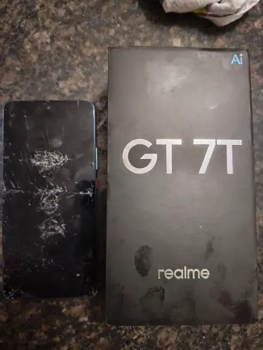 Realme GT7T 512 GB TELA TRINCADA ACOMPANHA CARREGADOR DE 120W ORIGINAL + caixa sem tampa