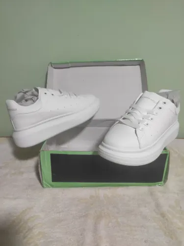 Tênis Alexander McQueen